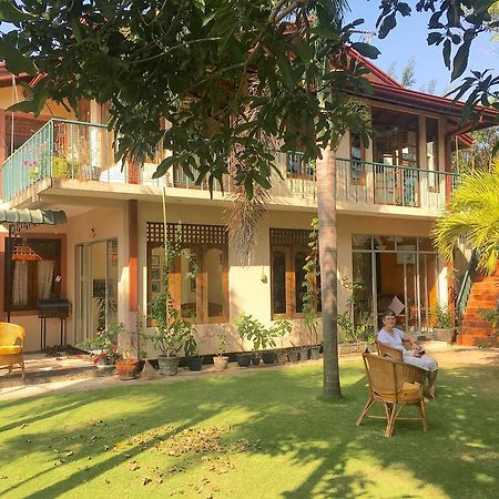 Colombo Airport Homestay Гампаха Экстерьер фото